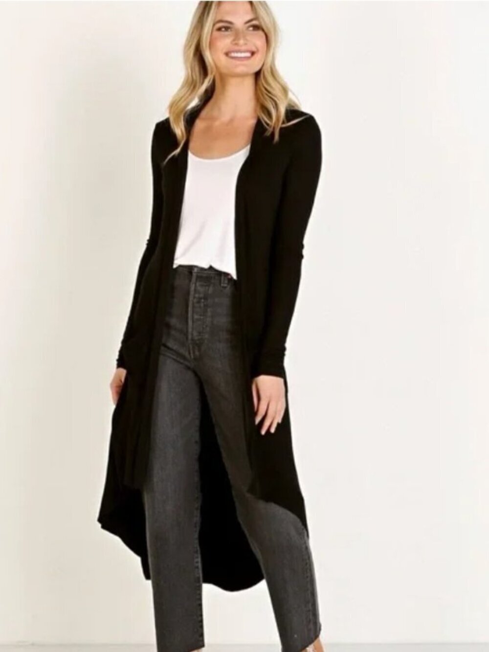 JOAH BROWN Soleil Cardigan in Black. OS
